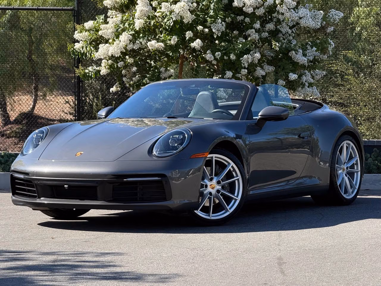 
           
        2024 Porsche 911