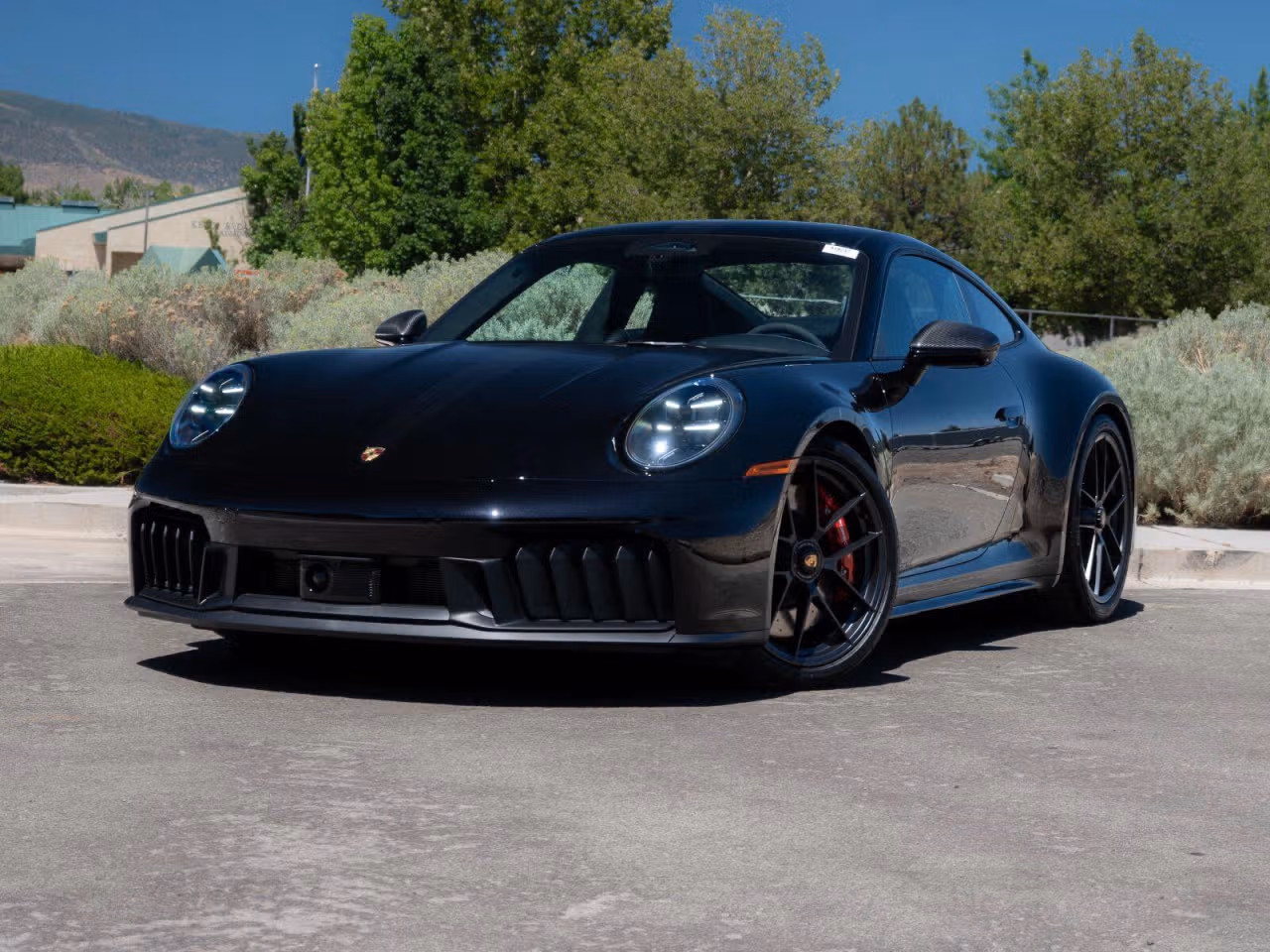 
           New 
        2026 Porsche 911
