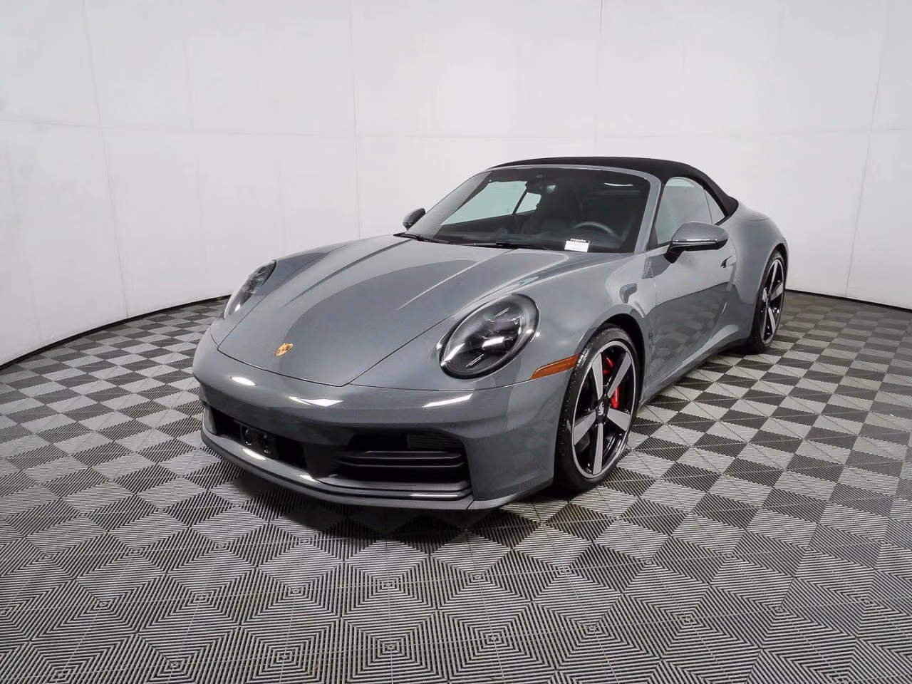 
           
        2026 Porsche 911