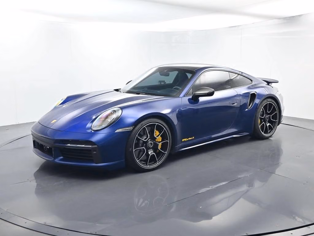 
           
        2021 Porsche 911