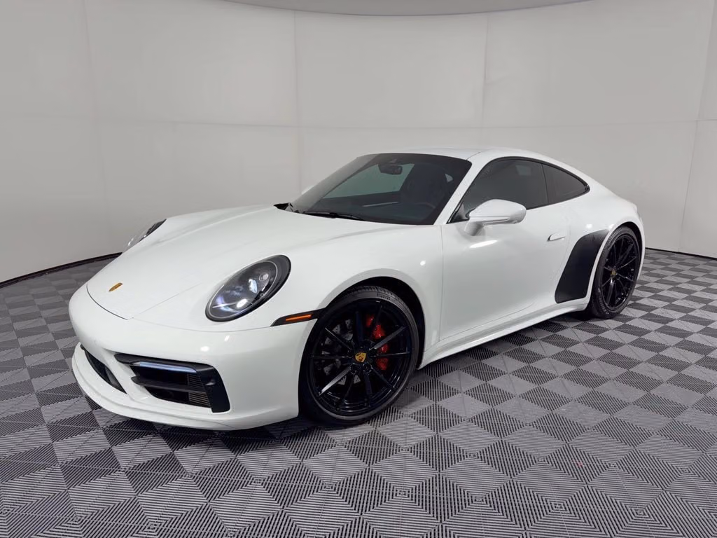 
           
        2021 Porsche 911