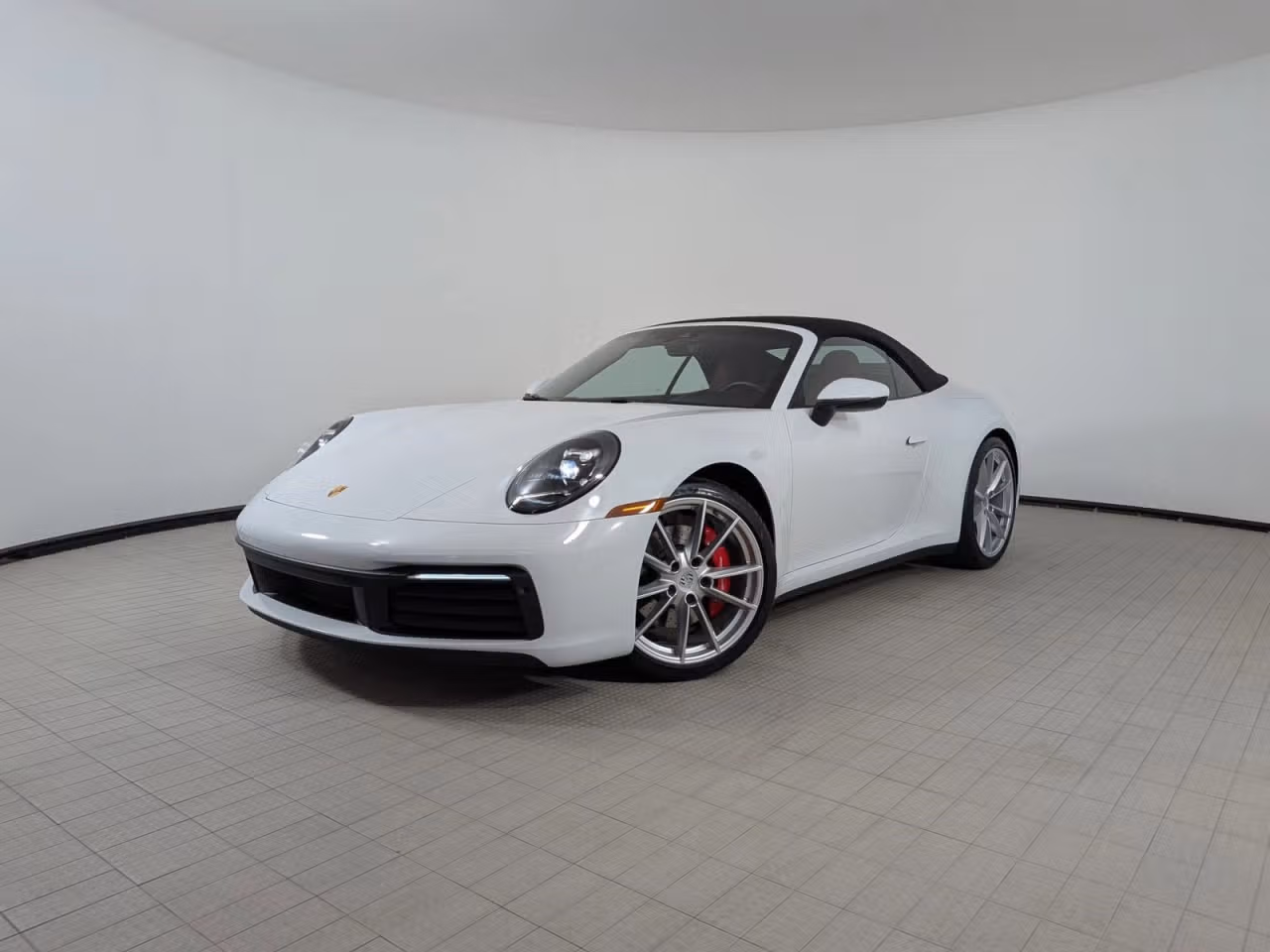 
           
        2020 Porsche 911
