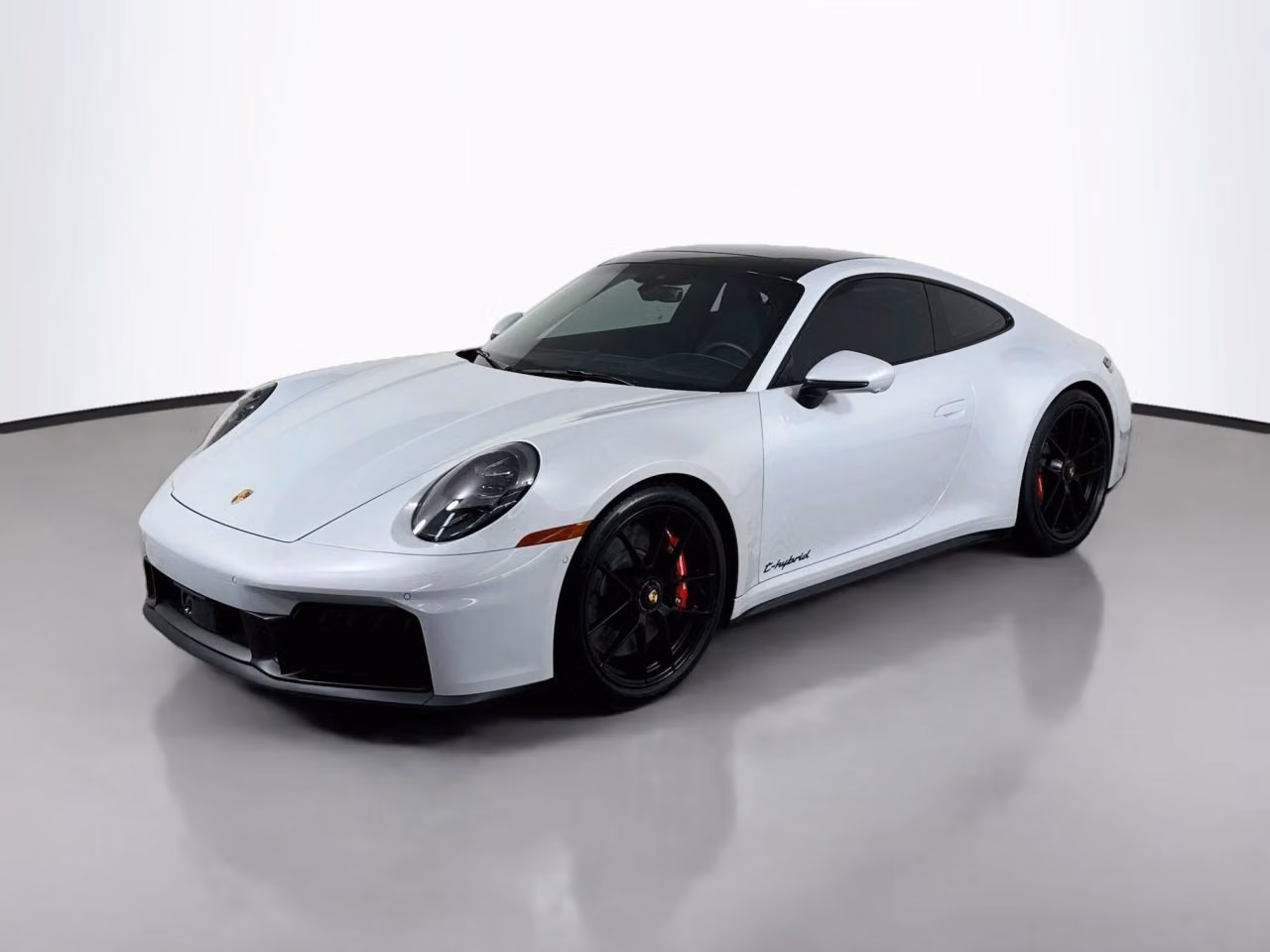 
           
        2025 Porsche 911