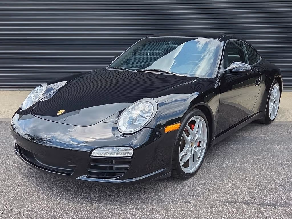 
           
        2011 Porsche 911