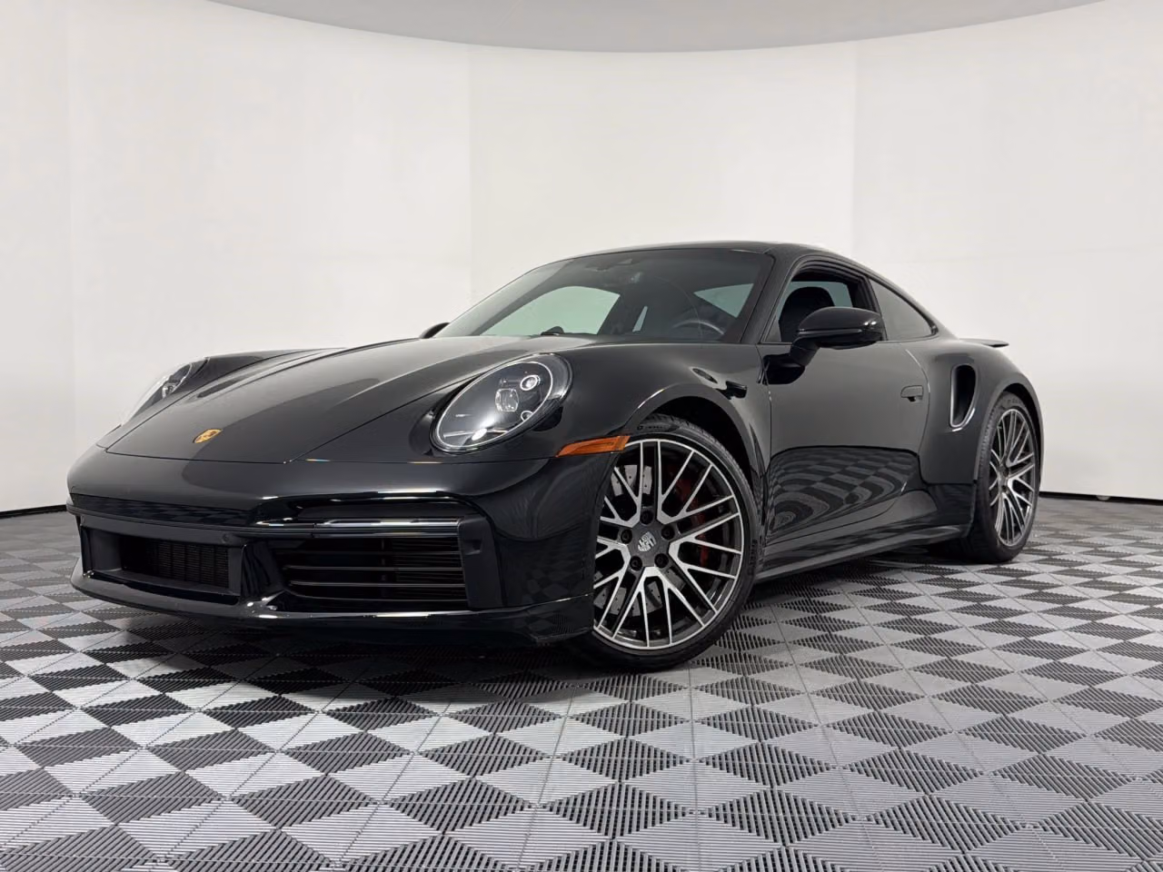 
           
        2022 Porsche 911
