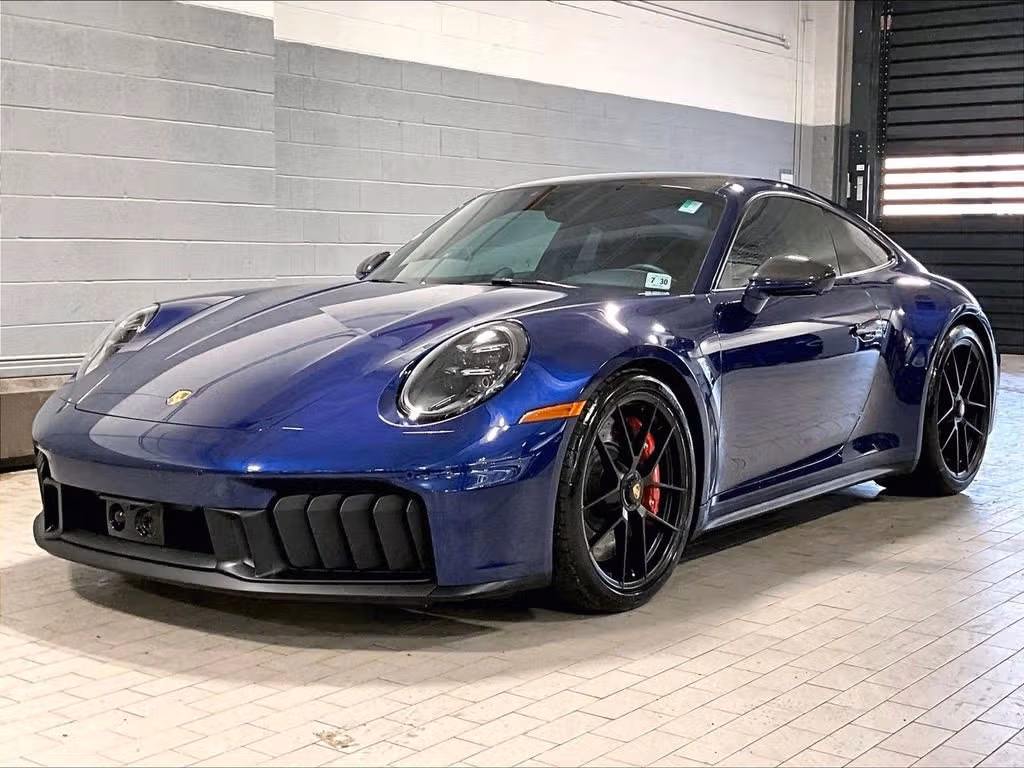 
           
        2025 Porsche 911