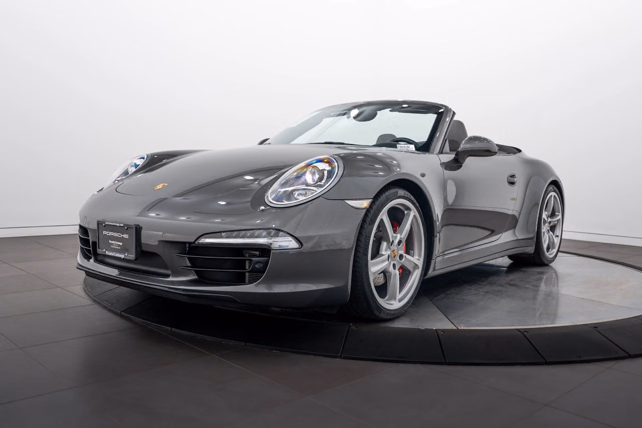 
           
        2013 Porsche 911