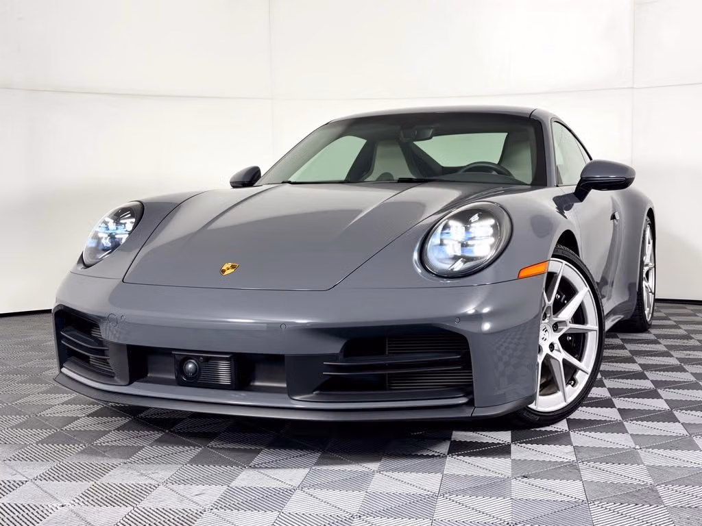 
           
        2025 Porsche 911