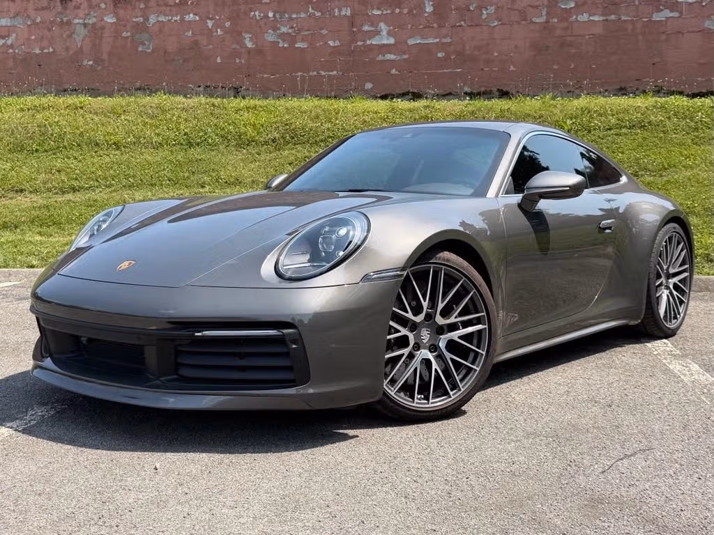
           
        2024 Porsche 911