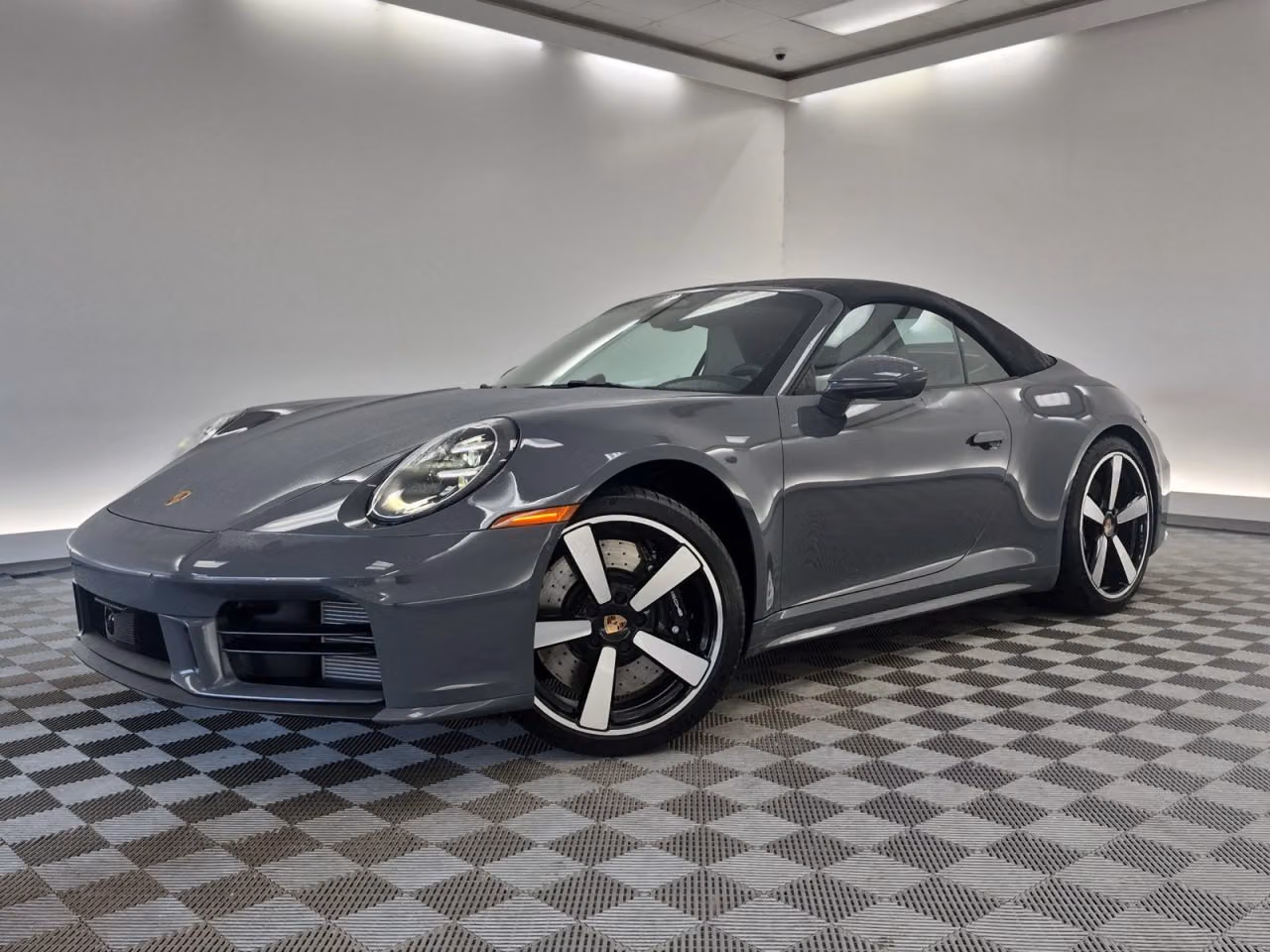 
           
        2026 Porsche 911