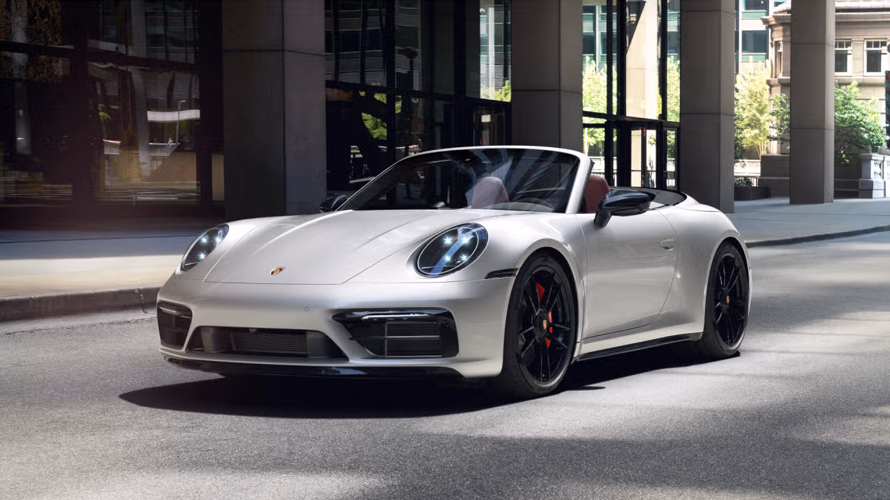 
           
        2022 Porsche 911