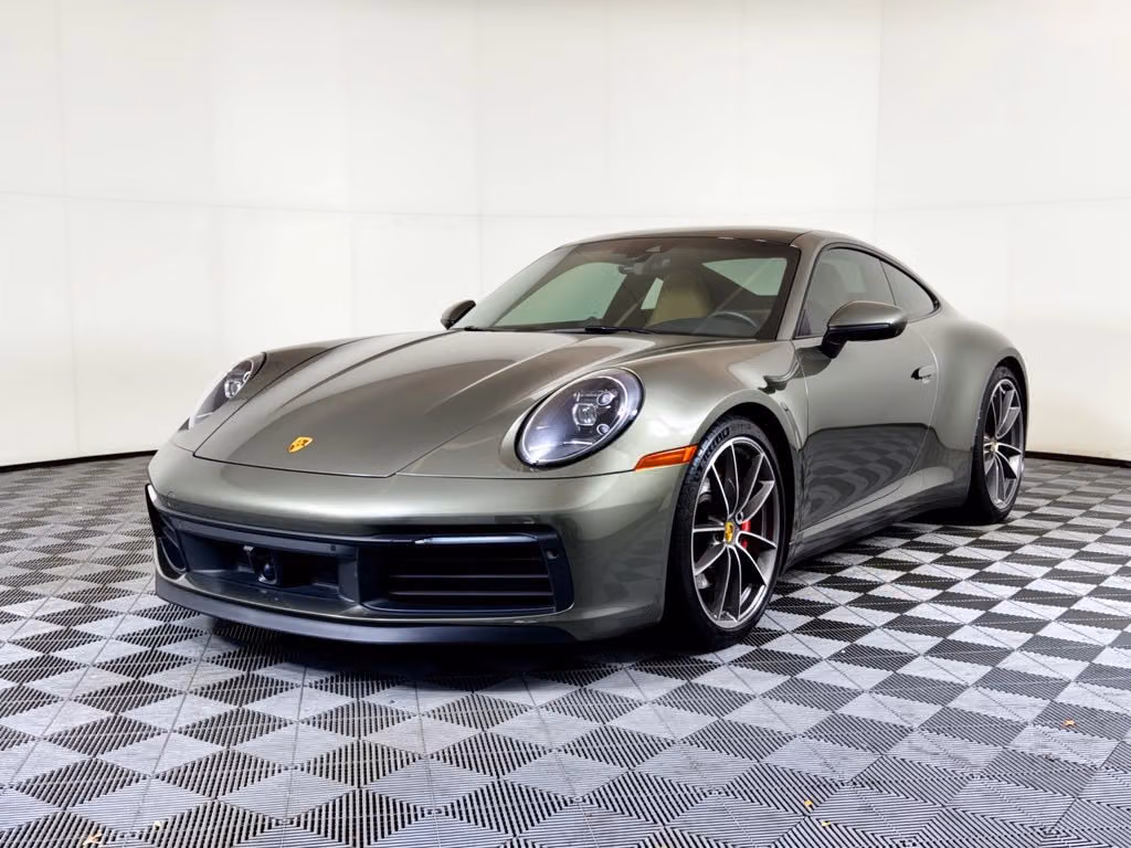 
           
        2024 Porsche 911