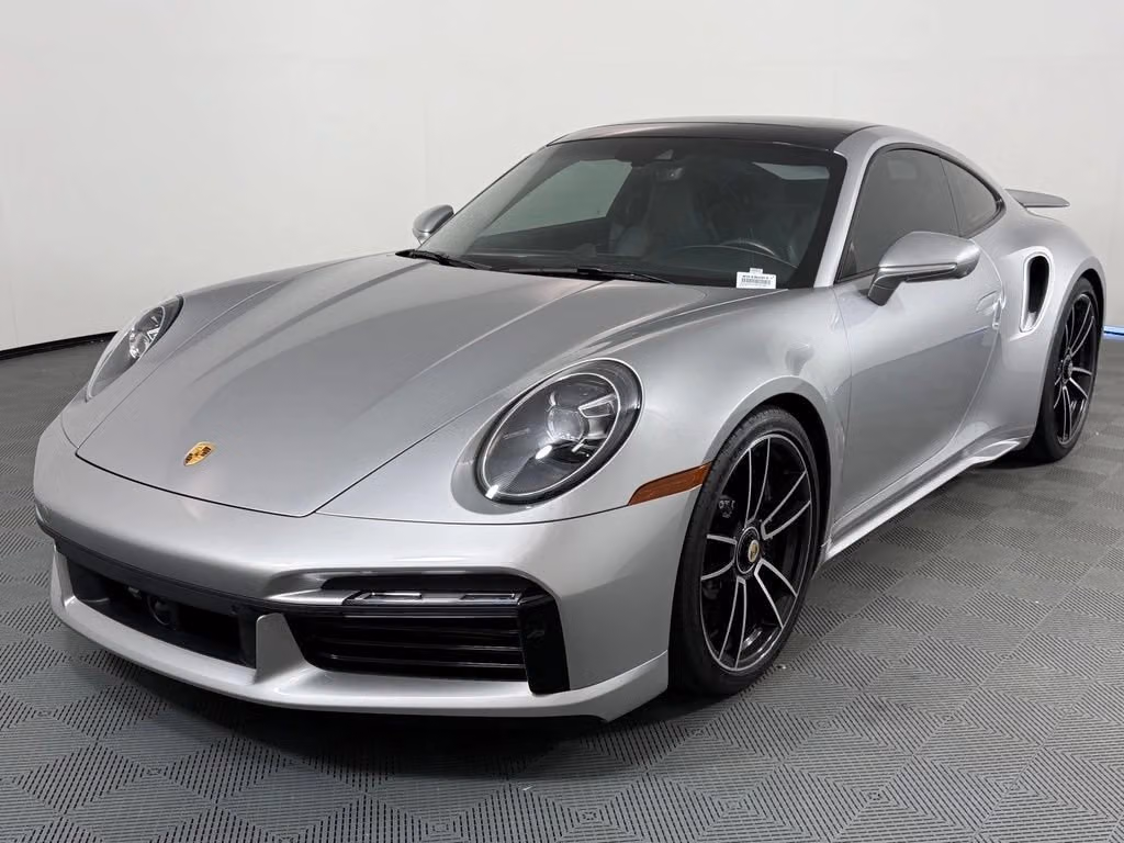 
           
        2022 Porsche 911