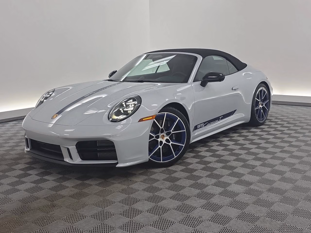 
           
        2026 Porsche 911