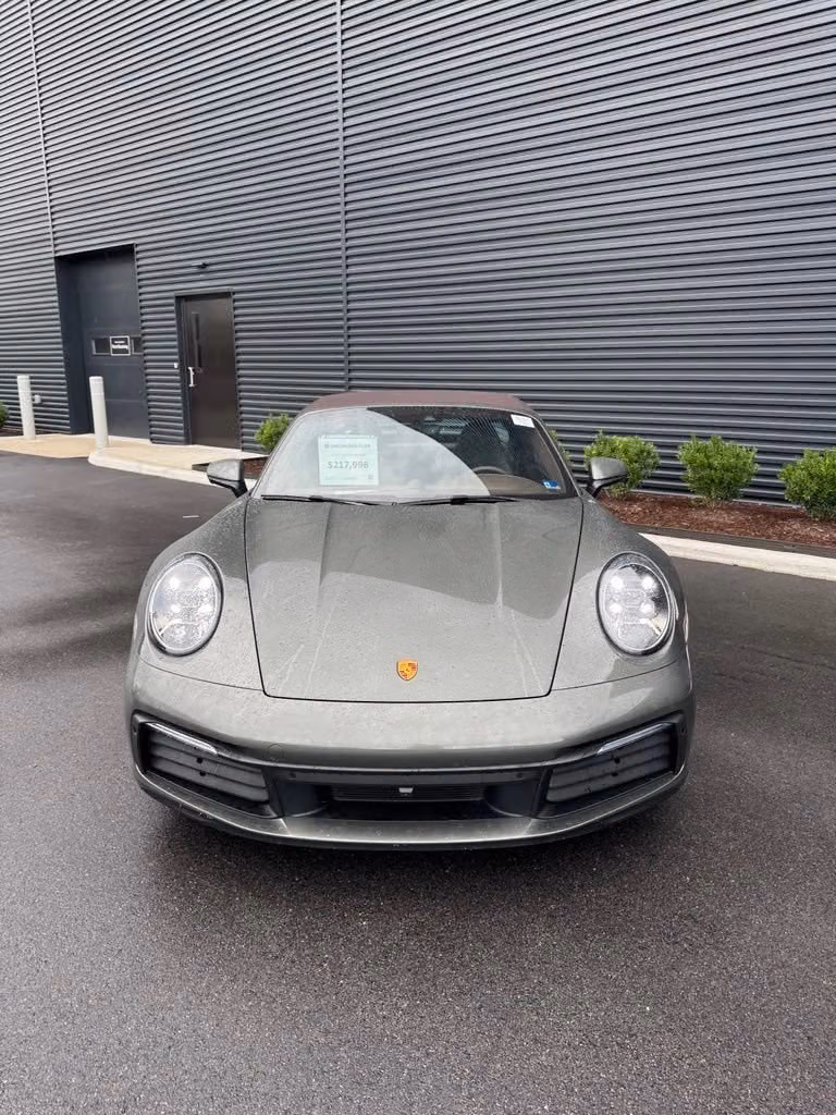 
           
        2023 Porsche 911