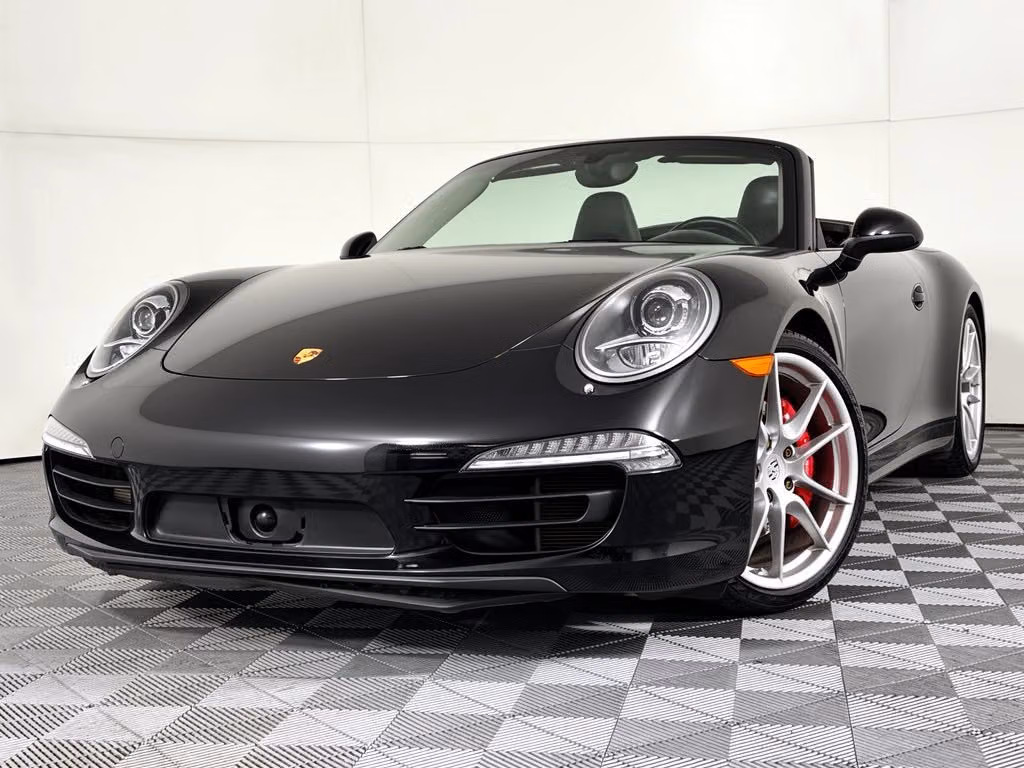 
           
        2014 Porsche 911