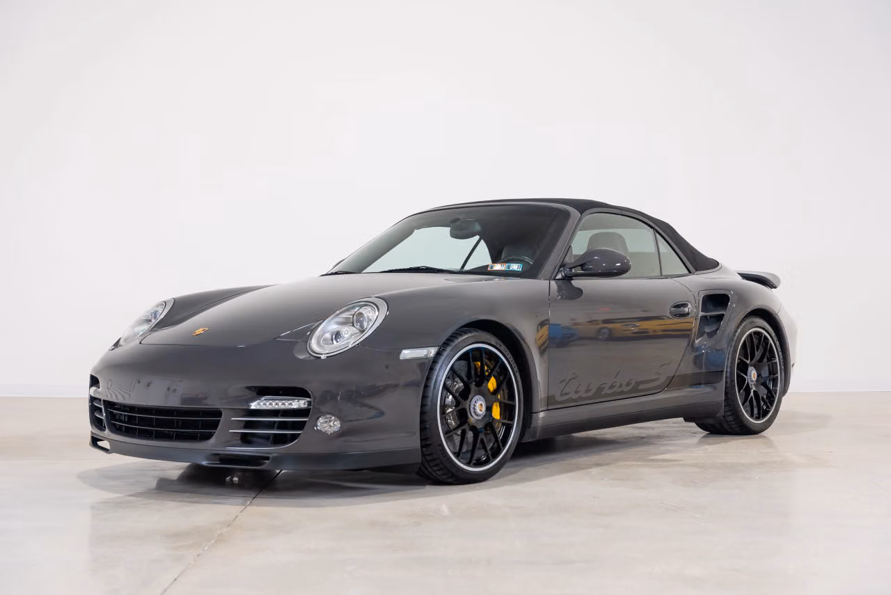 
           
        2012 Porsche 911