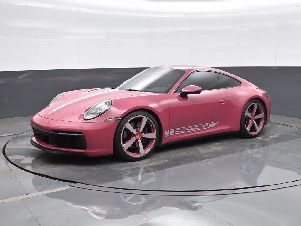 
           
        2024 Porsche 911