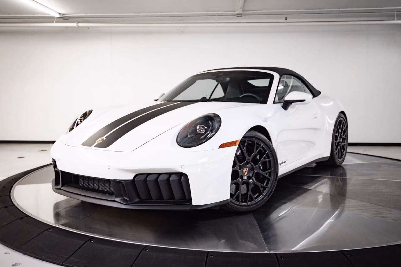 
           
        2026 Porsche 911
