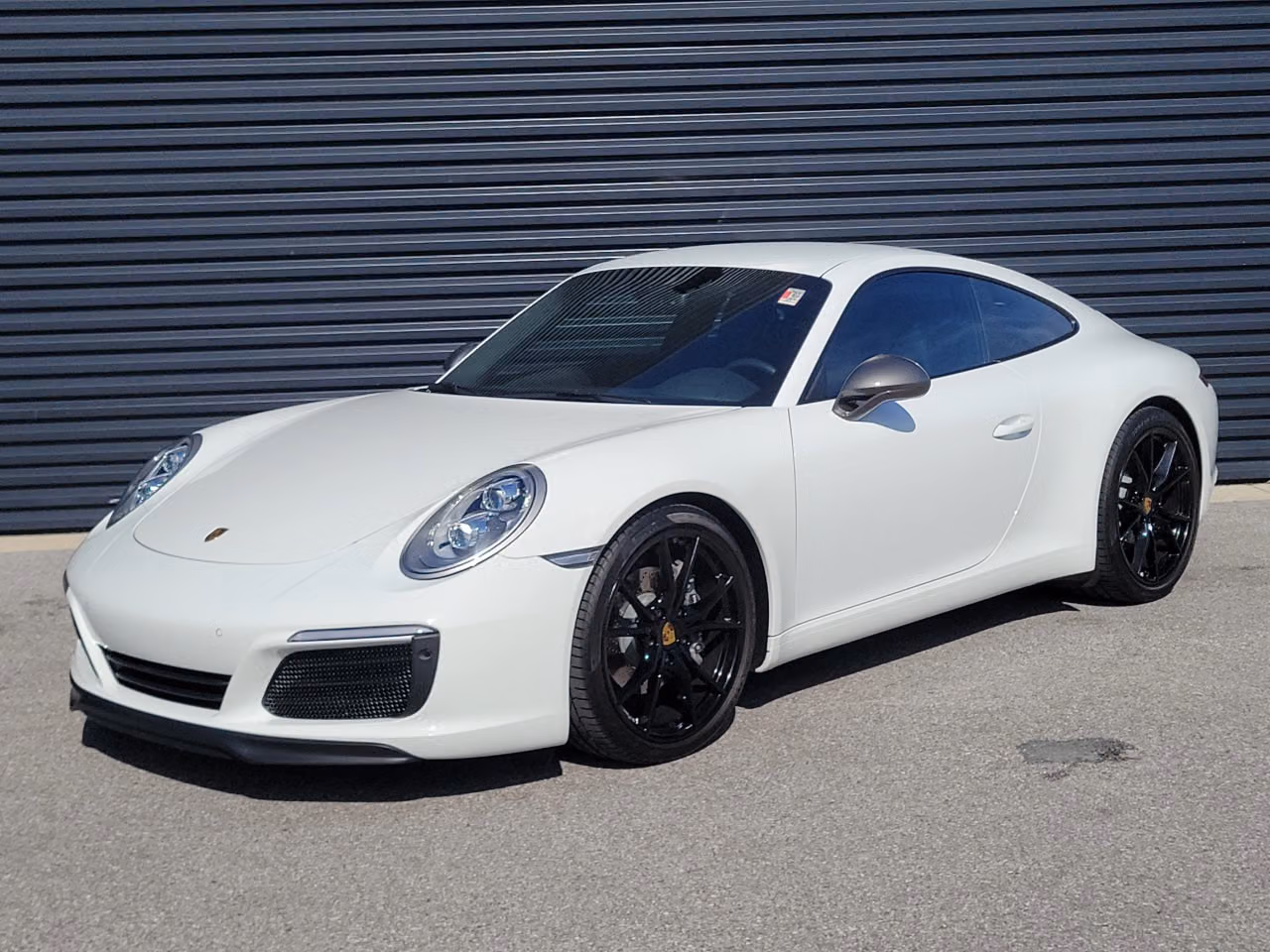 
           
        2019 Porsche 911