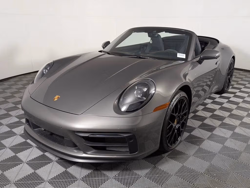 
           
        2024 Porsche 911