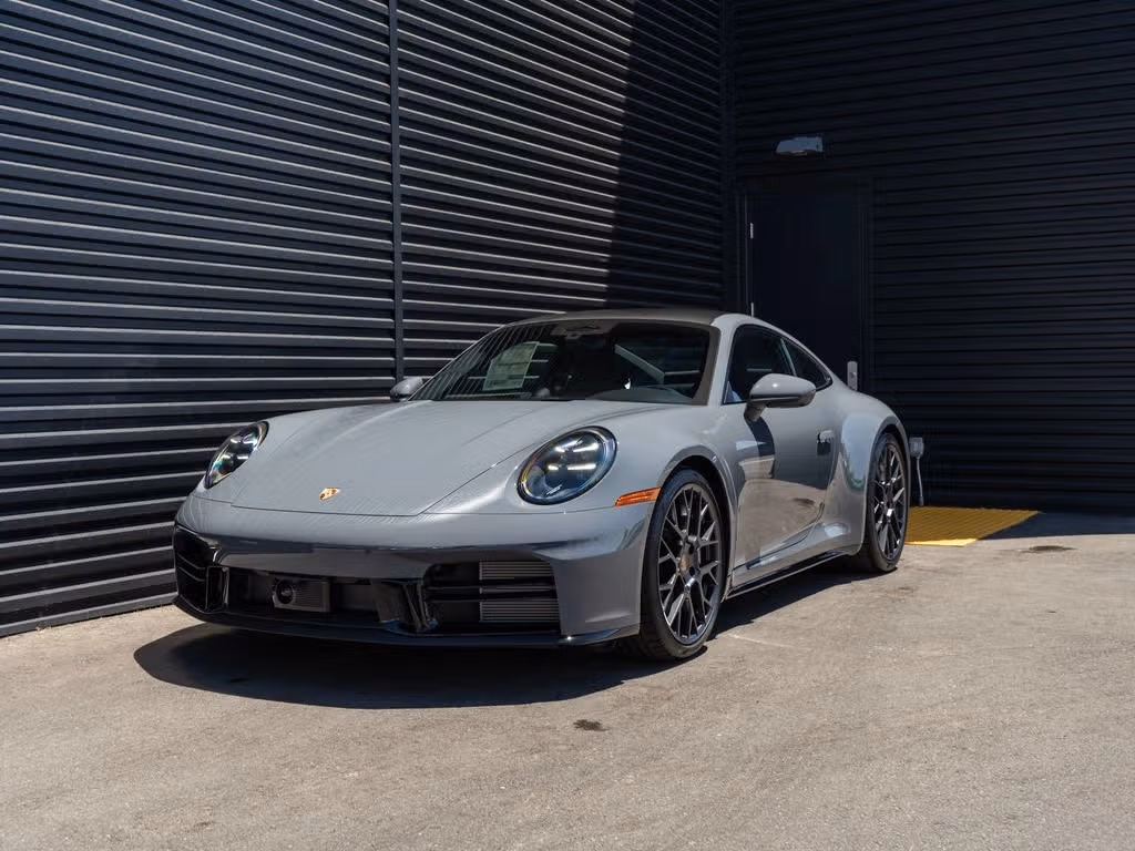 
           
        2026 Porsche 911