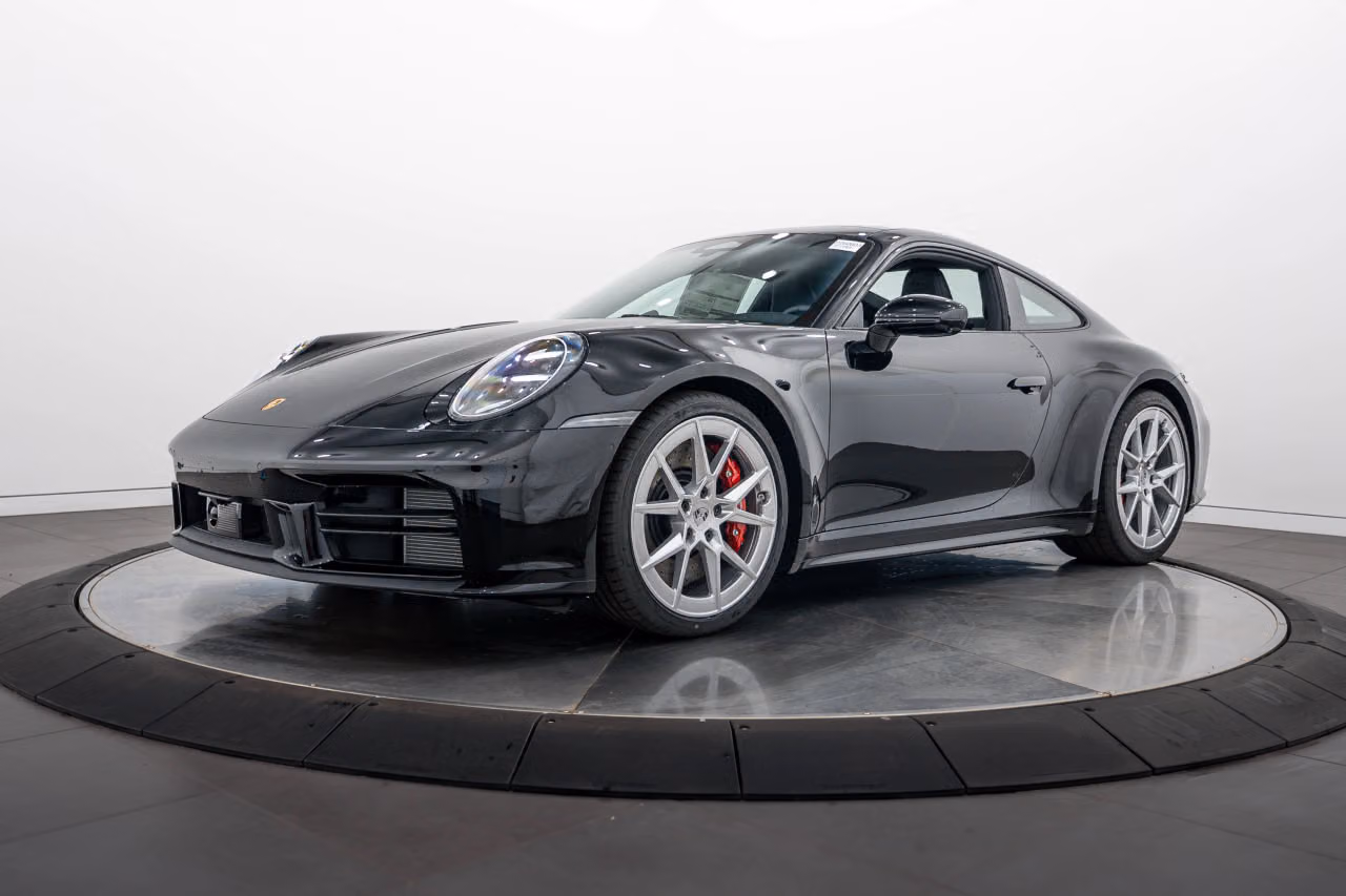 
           New 
        2026 Porsche 911