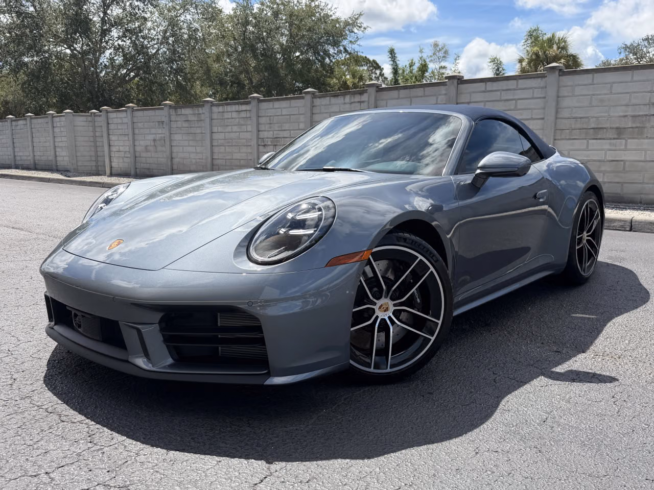 
           
        2025 Porsche 911
