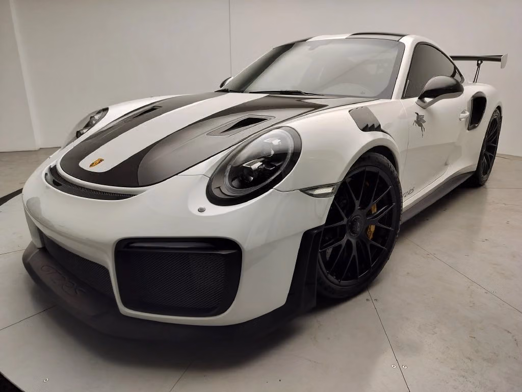 
           
        2018 Porsche 911