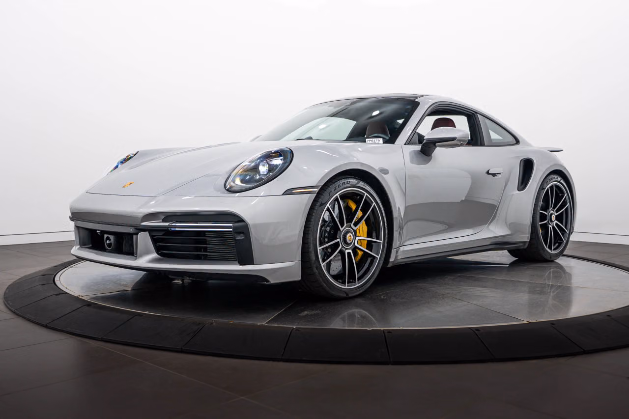 
           
        2023 Porsche 911