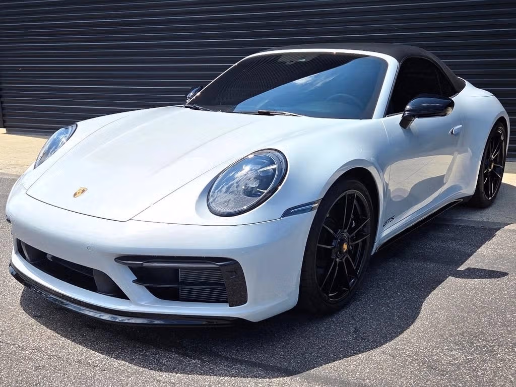 
           
        2024 Porsche 911
