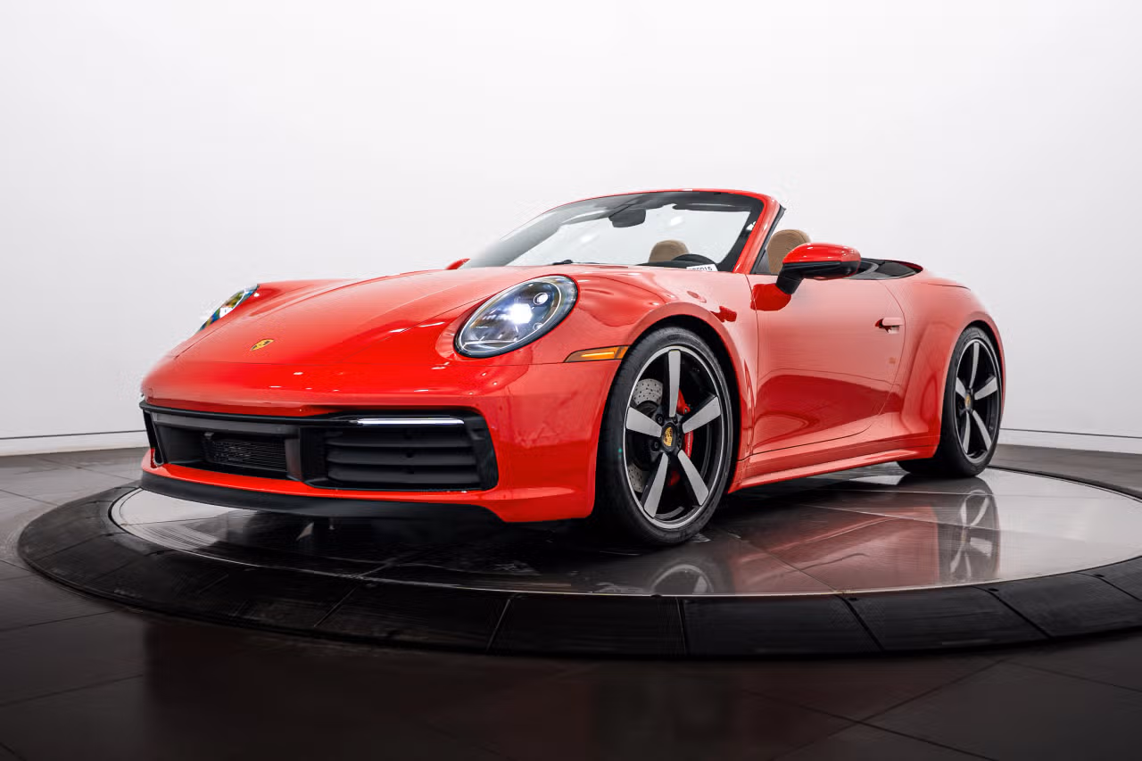 
           
        2021 Porsche 911