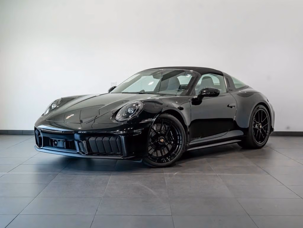 
           
        2025 Porsche 911