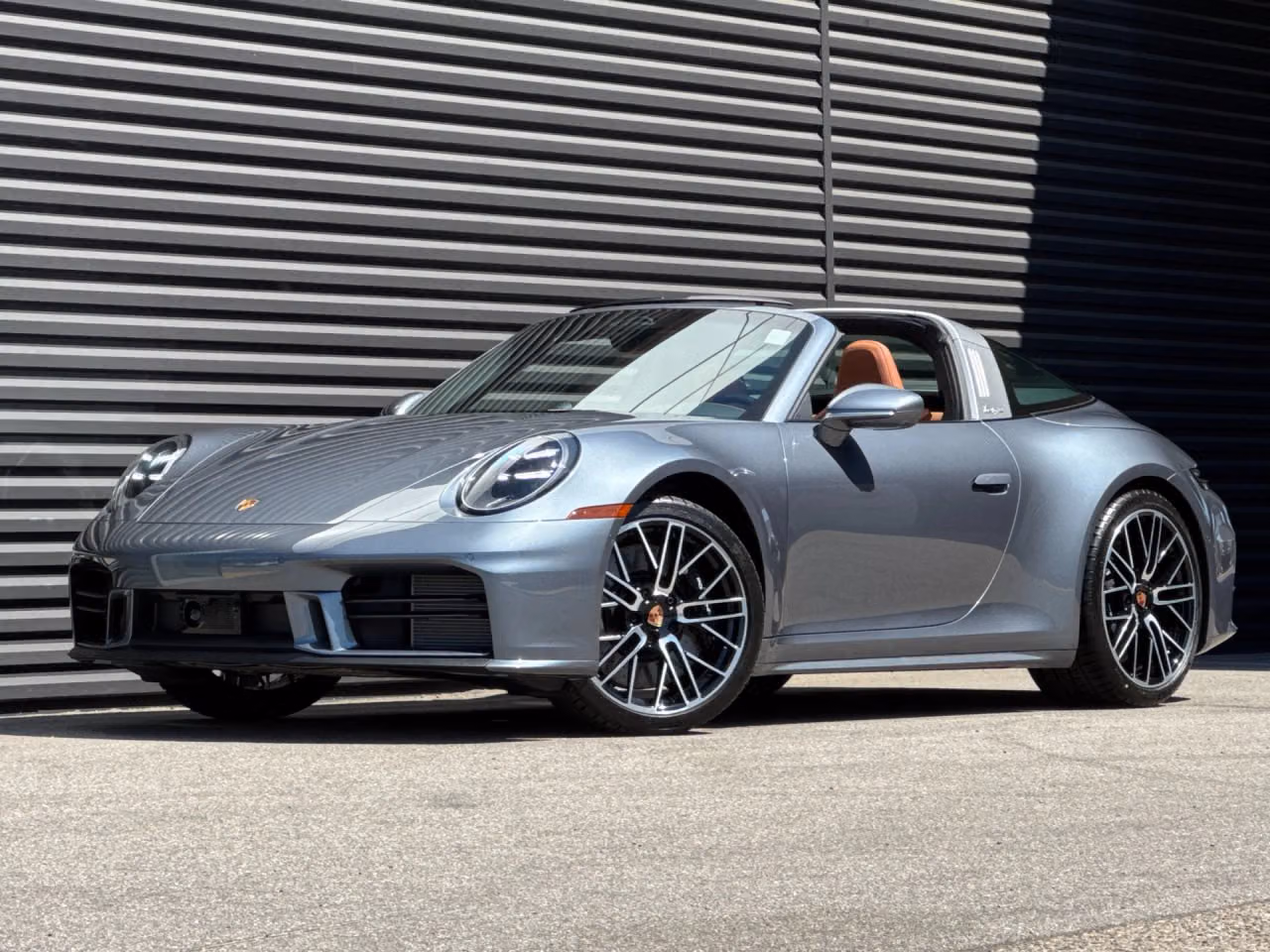 
           New 
        2026 Porsche 911