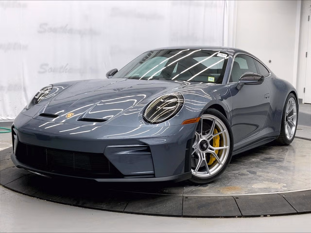
           New 
        2026 Porsche 911