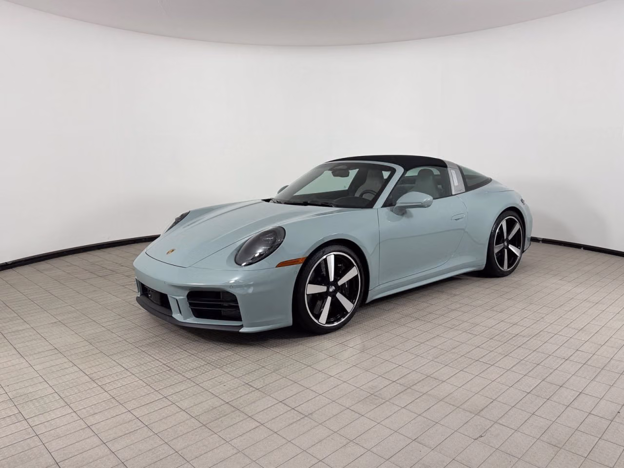 
           
        2026 Porsche 911