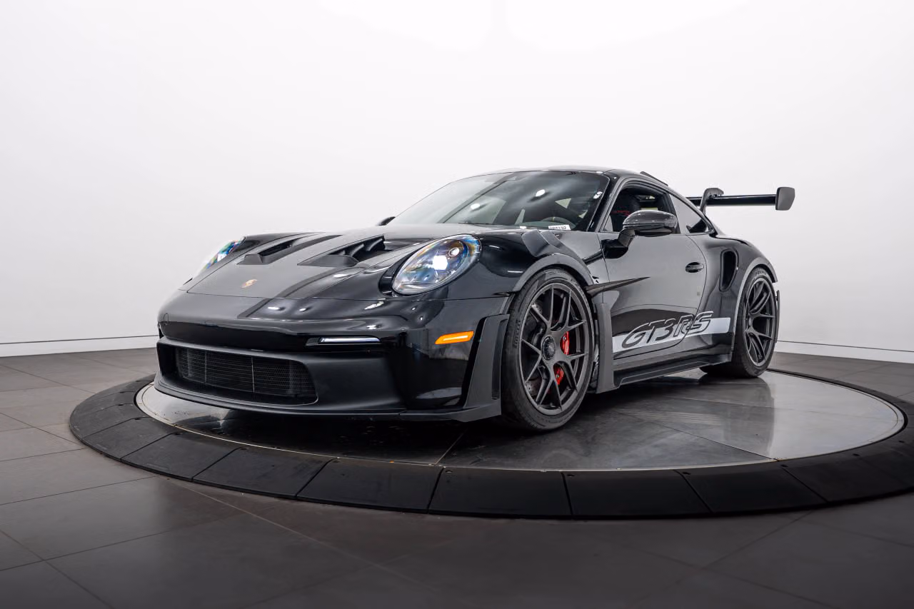 
           
        2023 Porsche 911