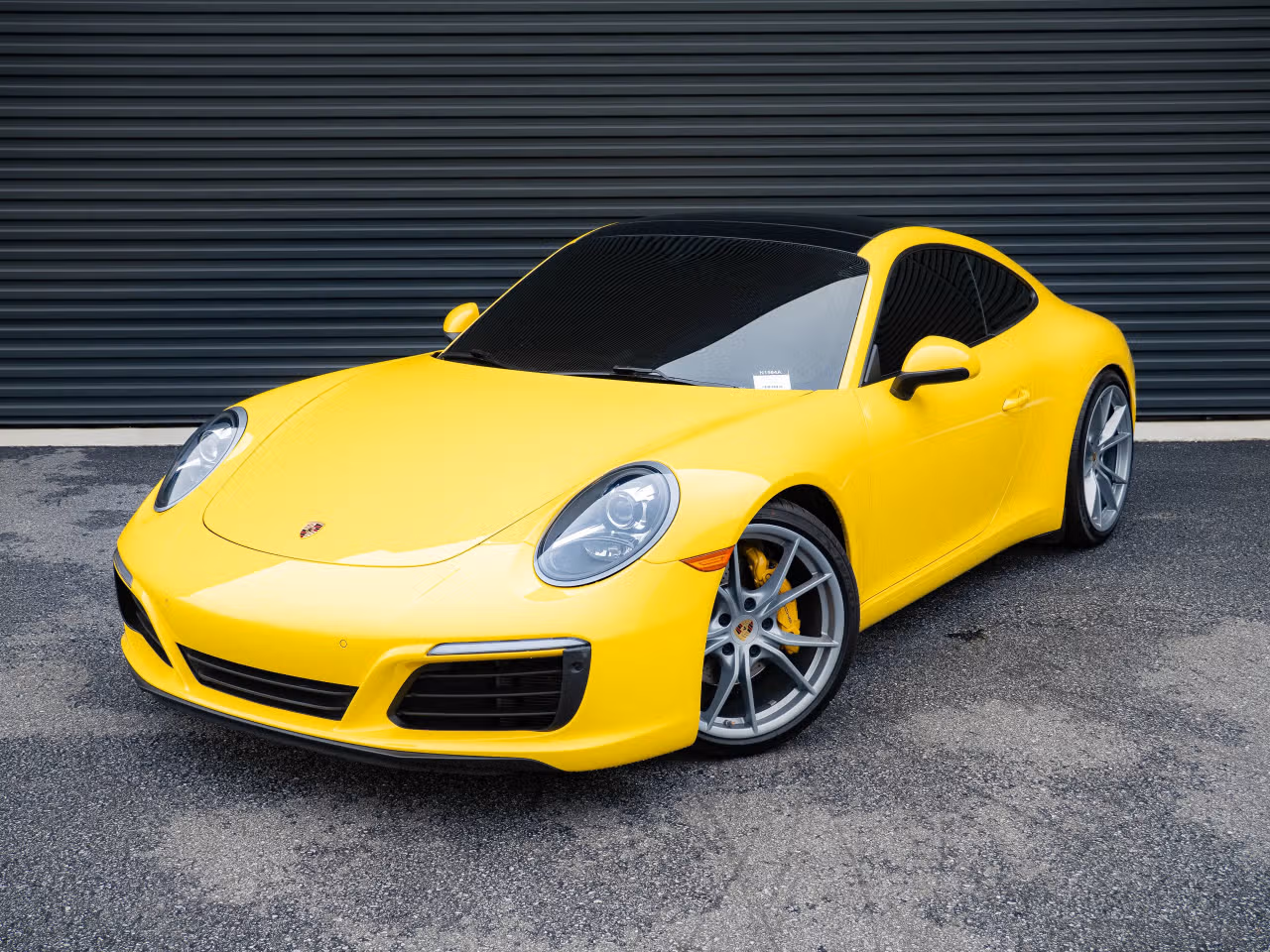 
           
        2018 Porsche 911