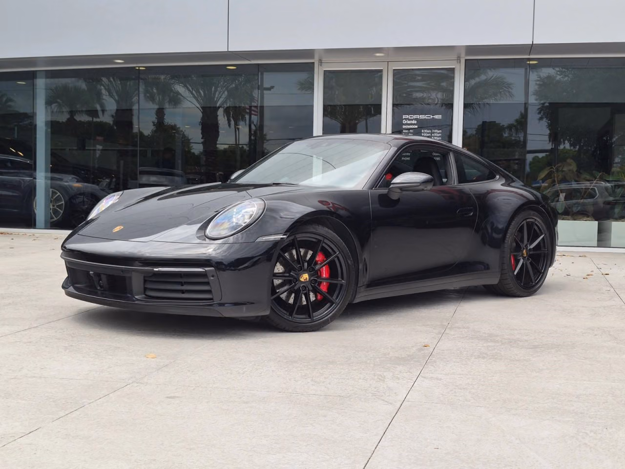 
           
        2020 Porsche 911