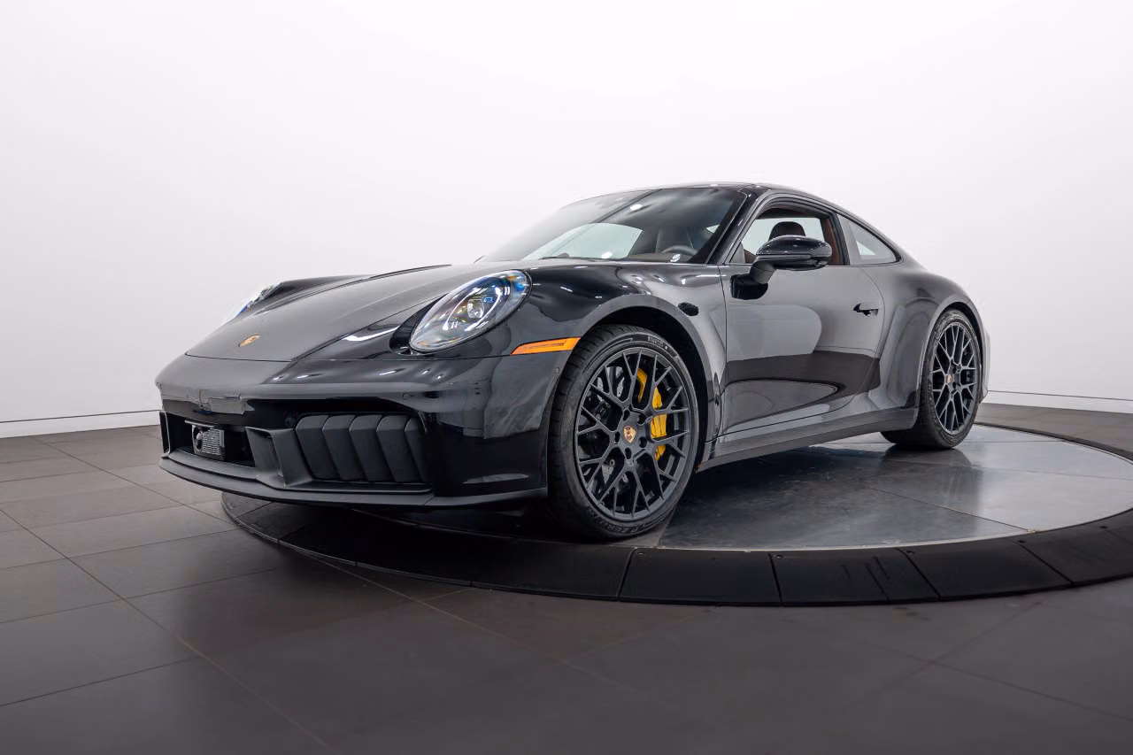 
           
        2025 Porsche 911
