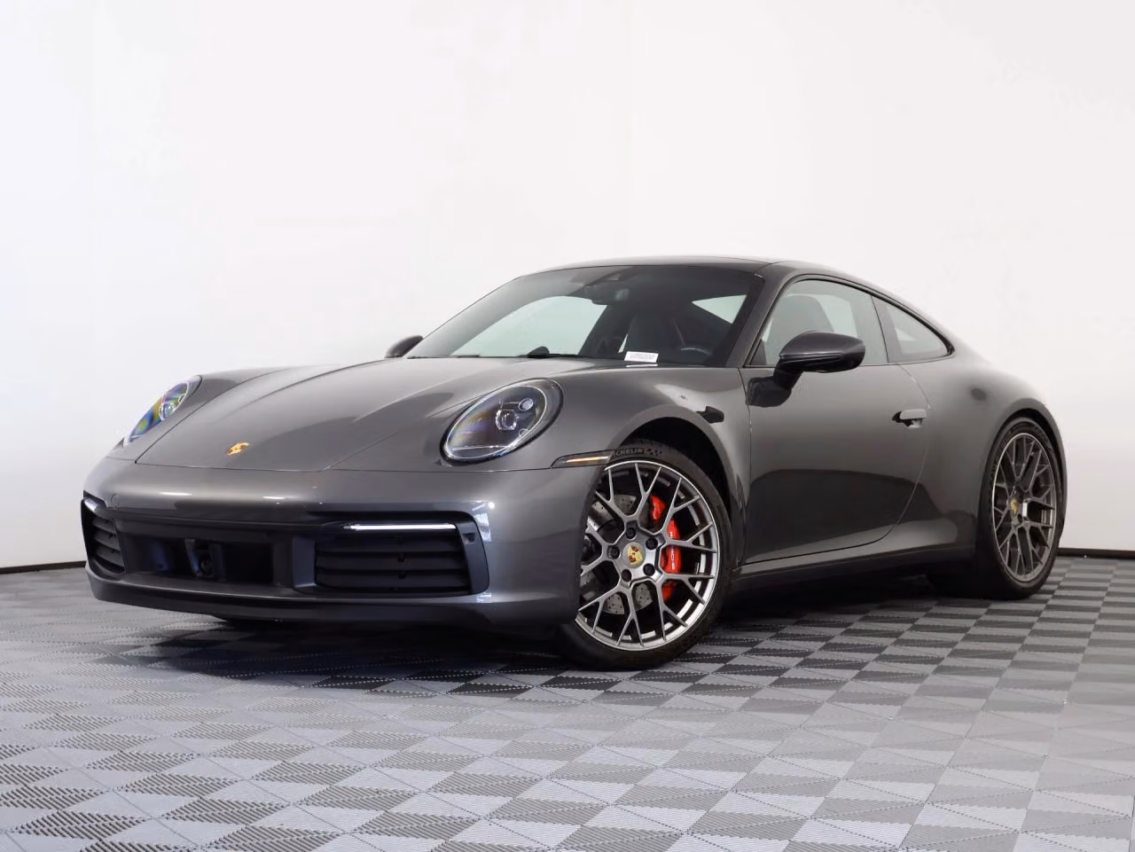 
           
        2020 Porsche 911