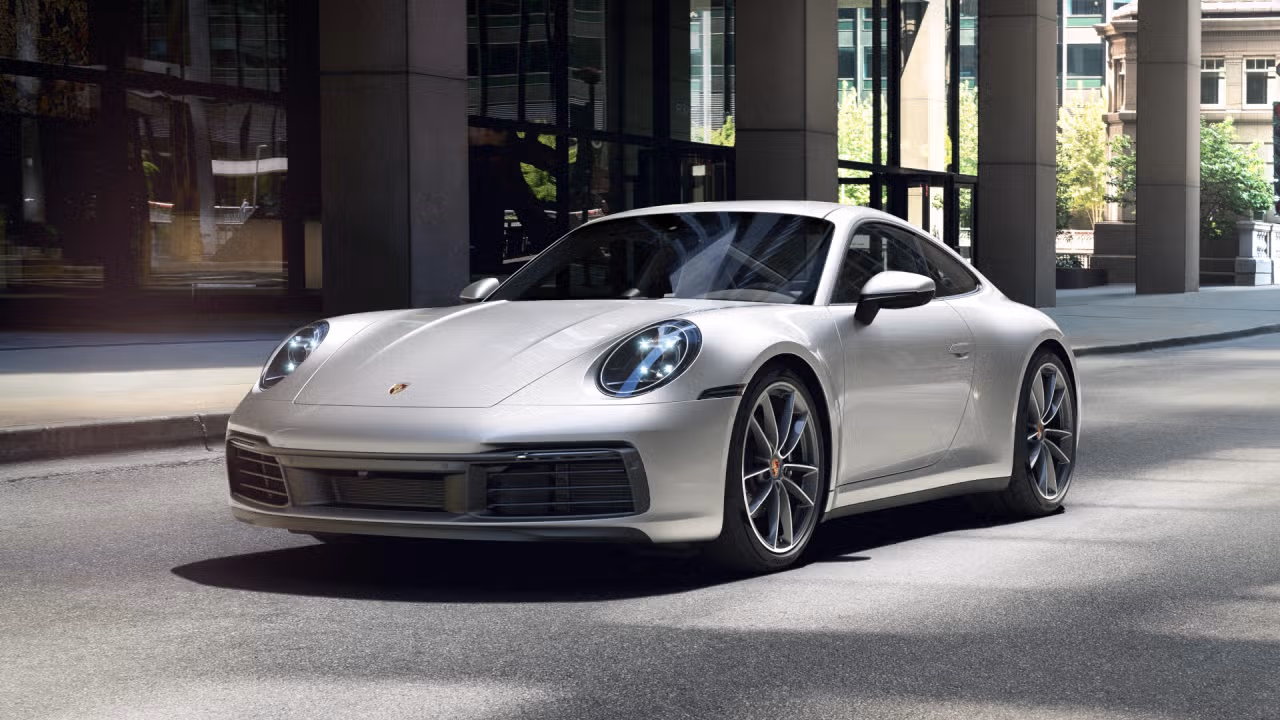 
           
        2022 Porsche 911