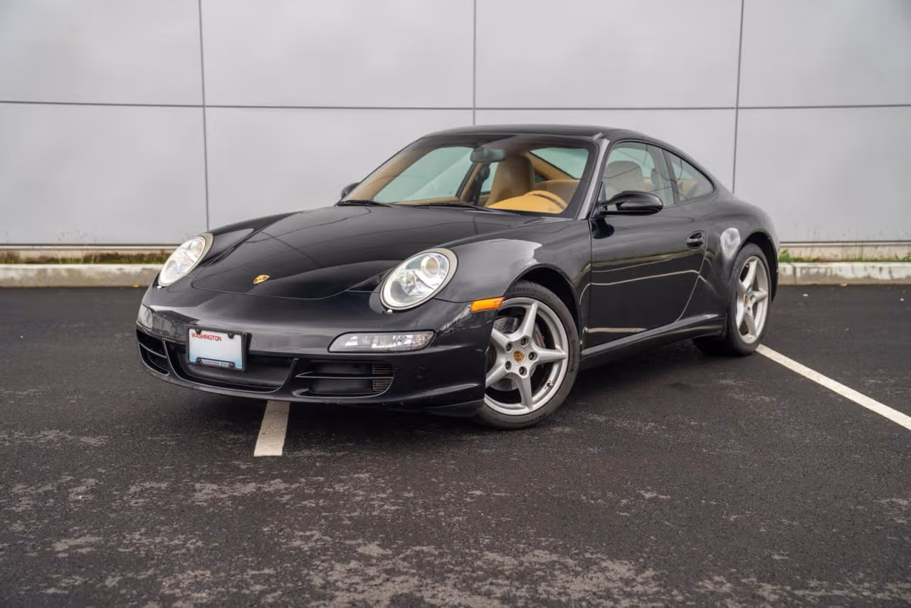 
           
        2005 Porsche 911