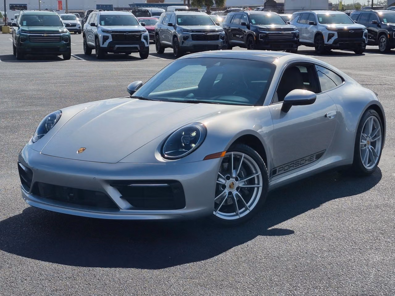
           
        2022 Porsche 911