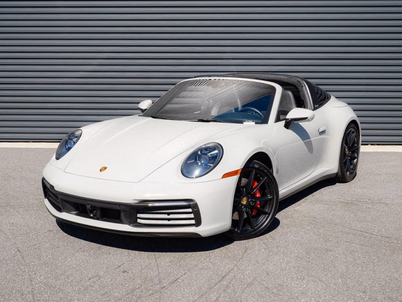 
           
        2021 Porsche 911