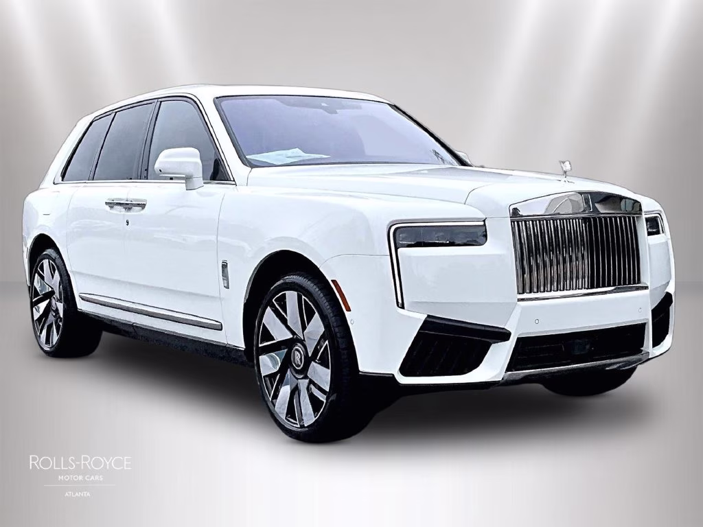 mph001_195171969_sla23ha07vu237783_2027_rolls_royce_cullinan_english_white_2_114246_7cd0953b7f