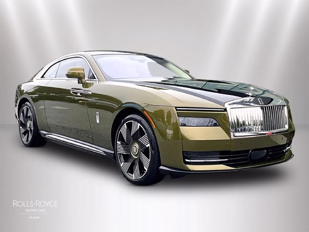 mph001_2318548851_scatk2c06ru226233_2024_rolls_royce_spectre_two_tone_chartreuse_black_diamond_2_114358_e38303a434