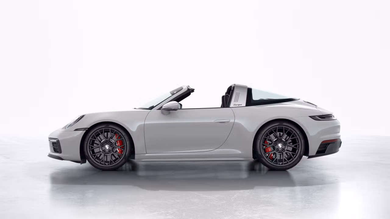 
           
        2022 Porsche 911