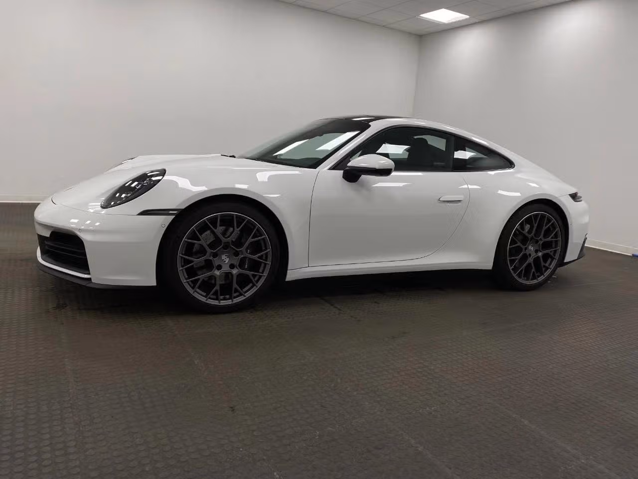 mph001_326678142_1280_7b69be9723