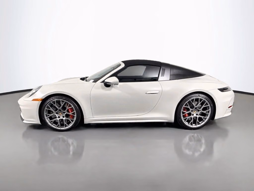 
           
        2026 Porsche 911